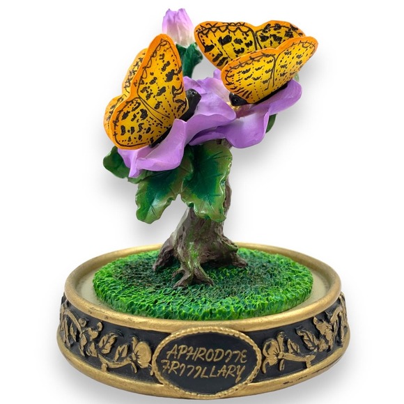 Vintage Aphrodite Fritillary butterflies in bell jar dome - Picture 3 of 9